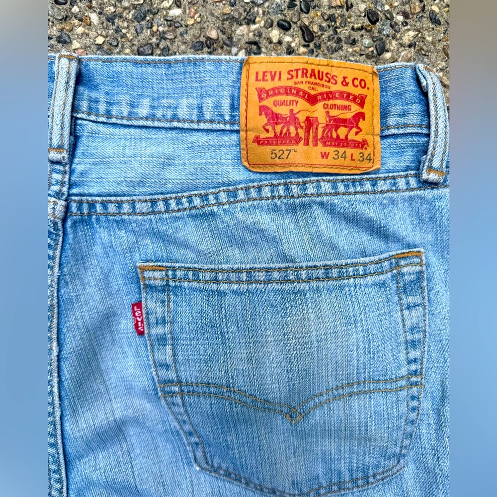 Distressed Levi’s 527 34x34 Jeans